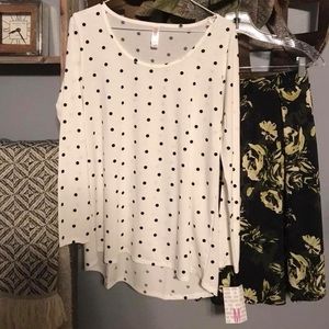 Polka dot Lynnae Top!